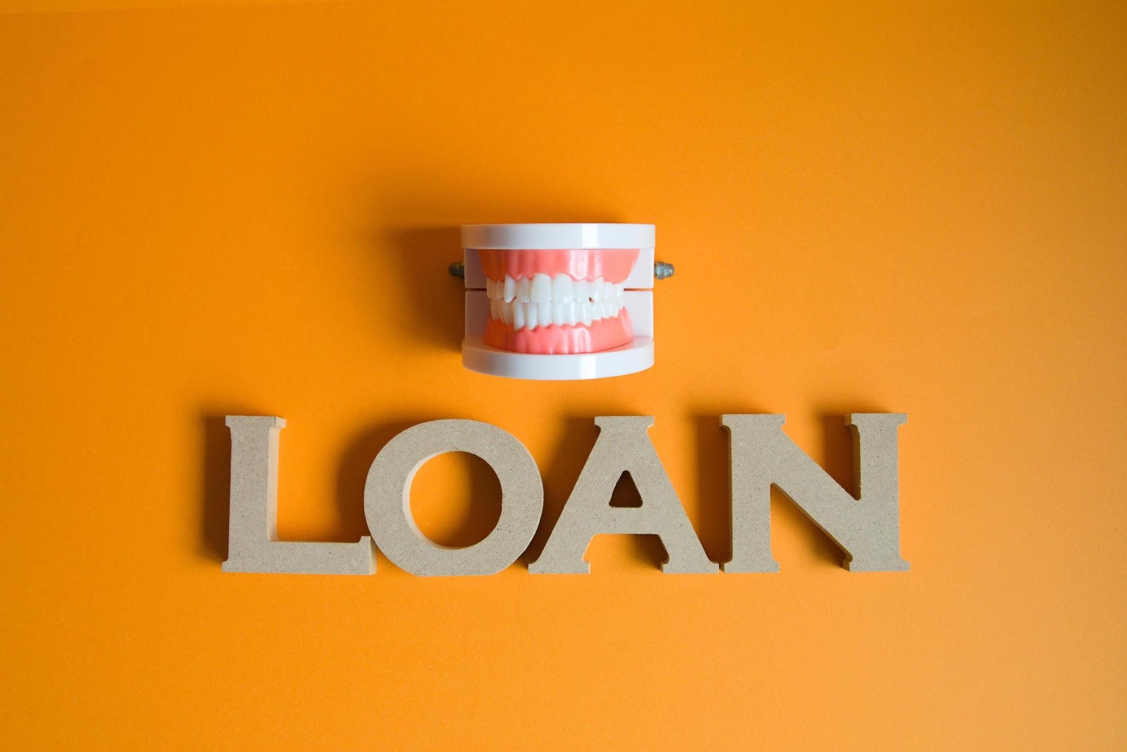 Dental Student to Practice Owner: Using Dental Loans to Start Your First Clinic