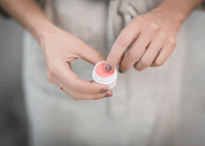 6 Ways to Stop Repeated Lip Licking and Biting