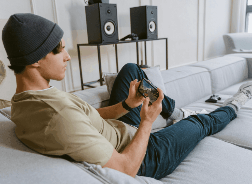 Rise of the Crash Games and How Aviator Changed the FinTech and iGaming Landscape